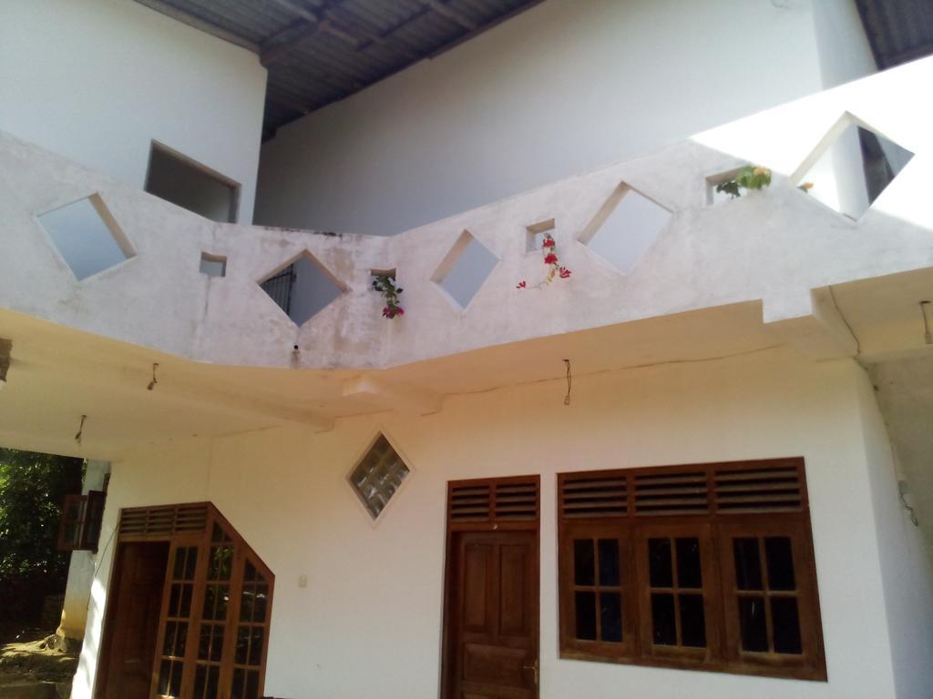 Smart Holiday Inn Galle Exterior foto